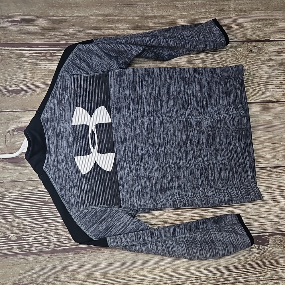 Boys Under Armour Half Zipper Top Sz 5 Gray Black - Picture 3 of 5